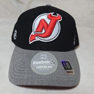 New Jersey Devils Reebok NHL Center Ice Fitted Cap Hat Size: S/M L/XL